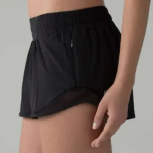 (6271) LULULEMON Hotty Hot Short 4&quot; Sz 10 **LOVED *logo faded