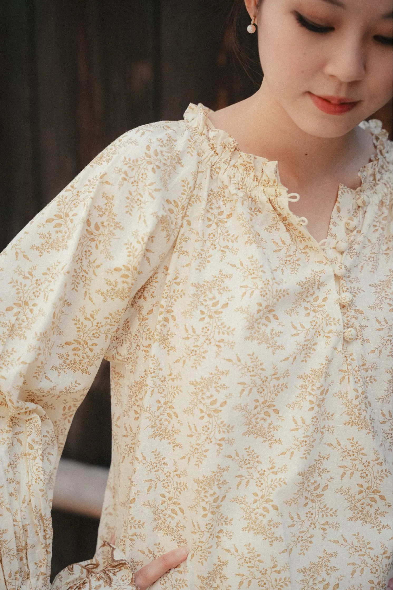 AKIKO KURUNG IN BRONZE