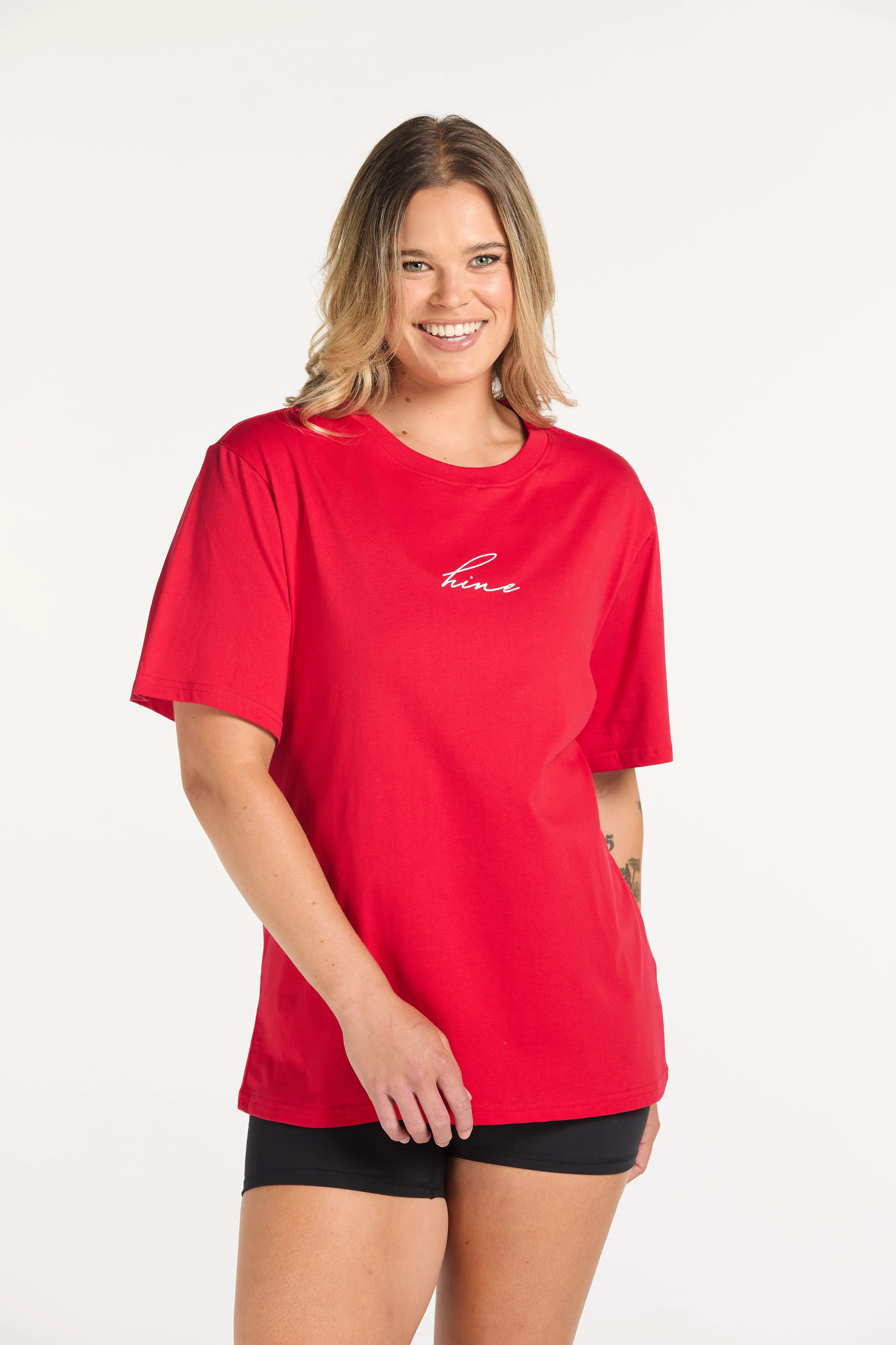 AUAHI MANA WĀHINE TEE RED