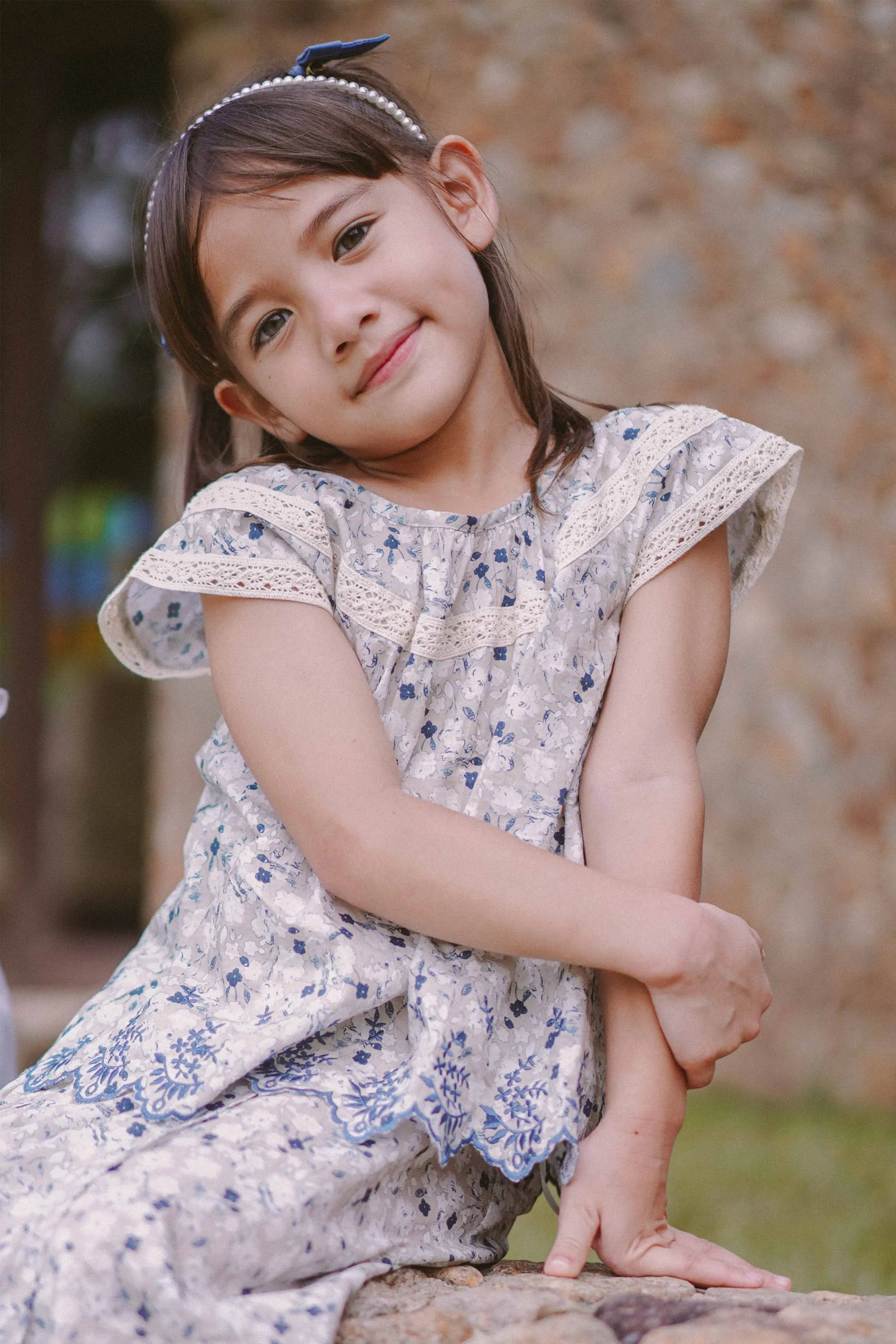 AYLA KURUNG