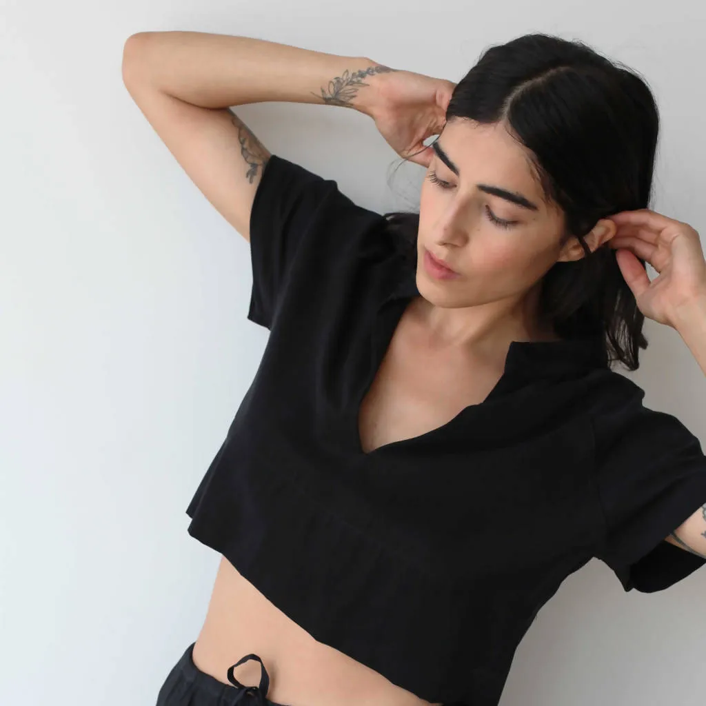Cropped Raglan Shirt- Black