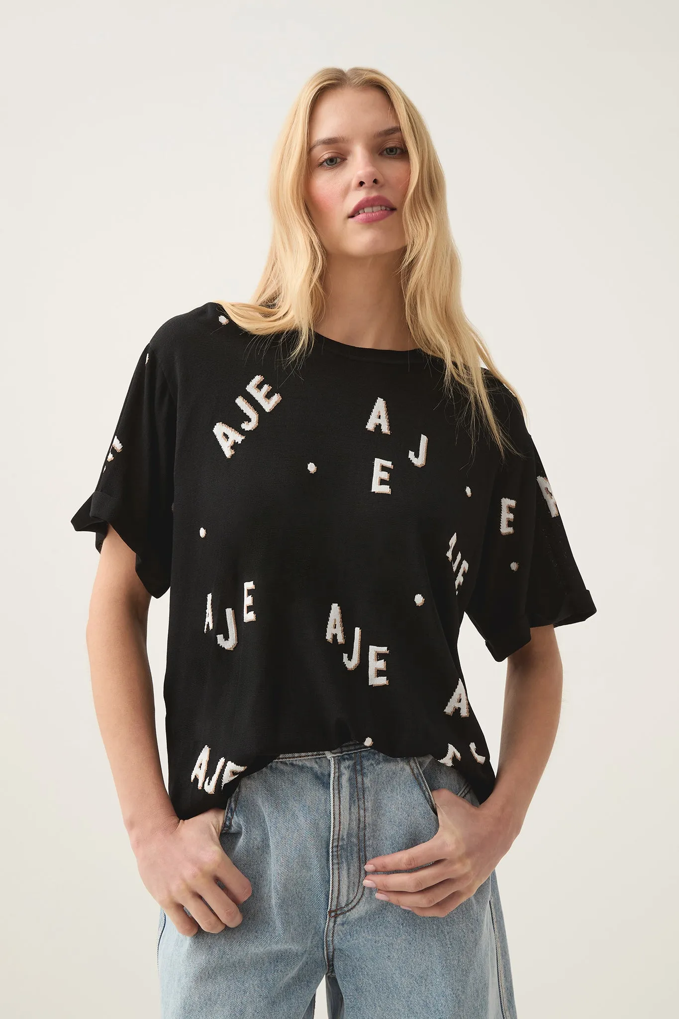 Decora Logo Sprinkle Knit Tee