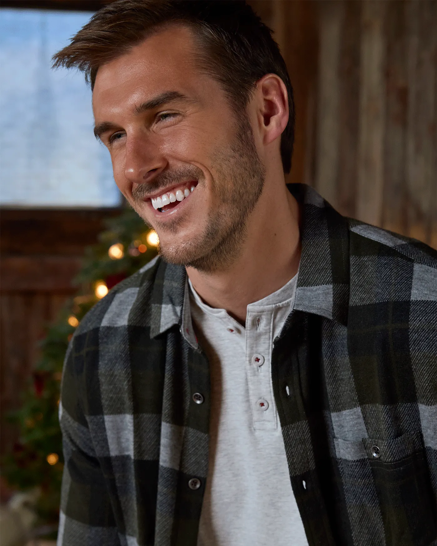 ESSENTIAL STRETCH COMFORT LS HENLEY