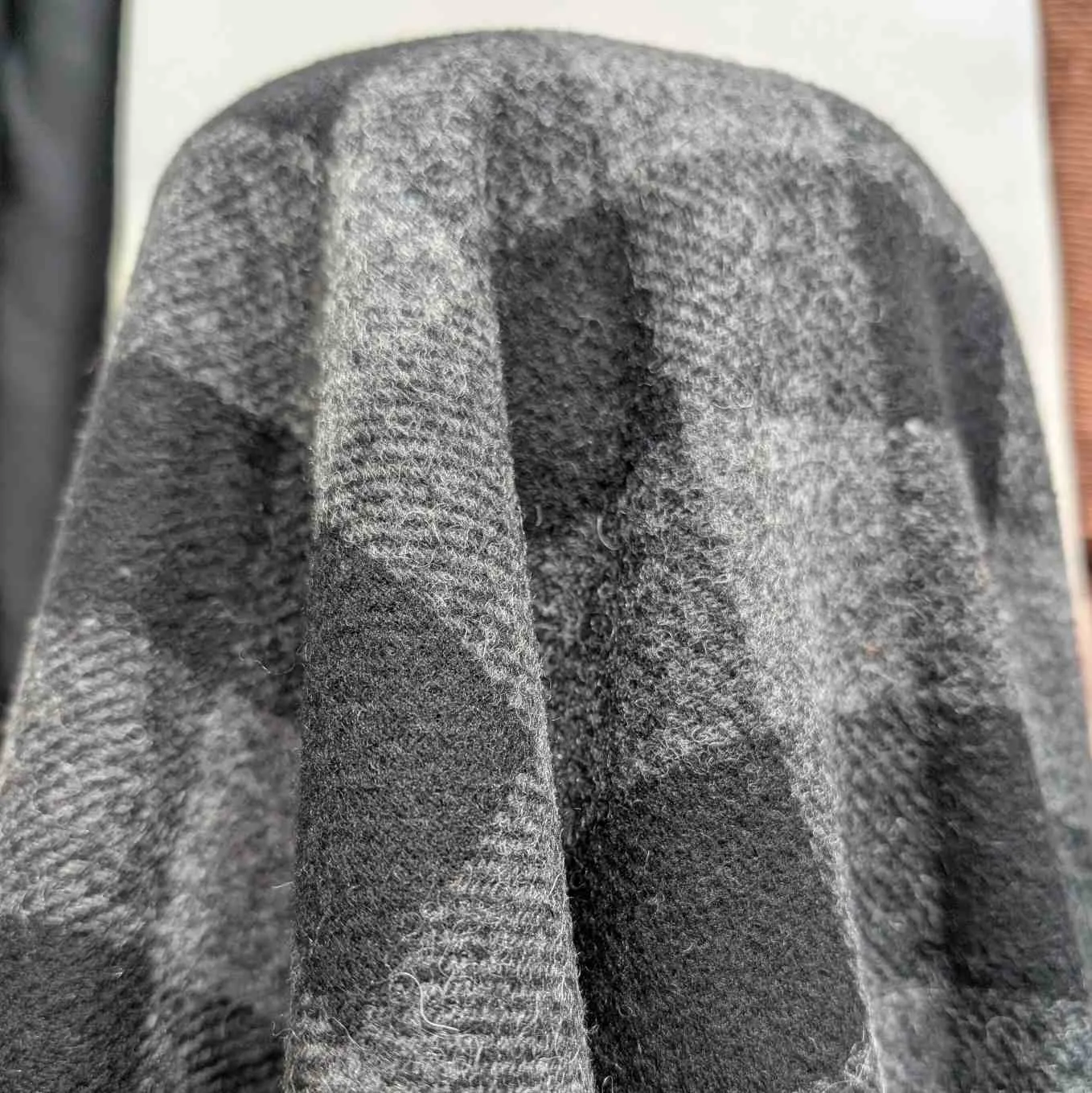 Garth Wool Check - Charcoal