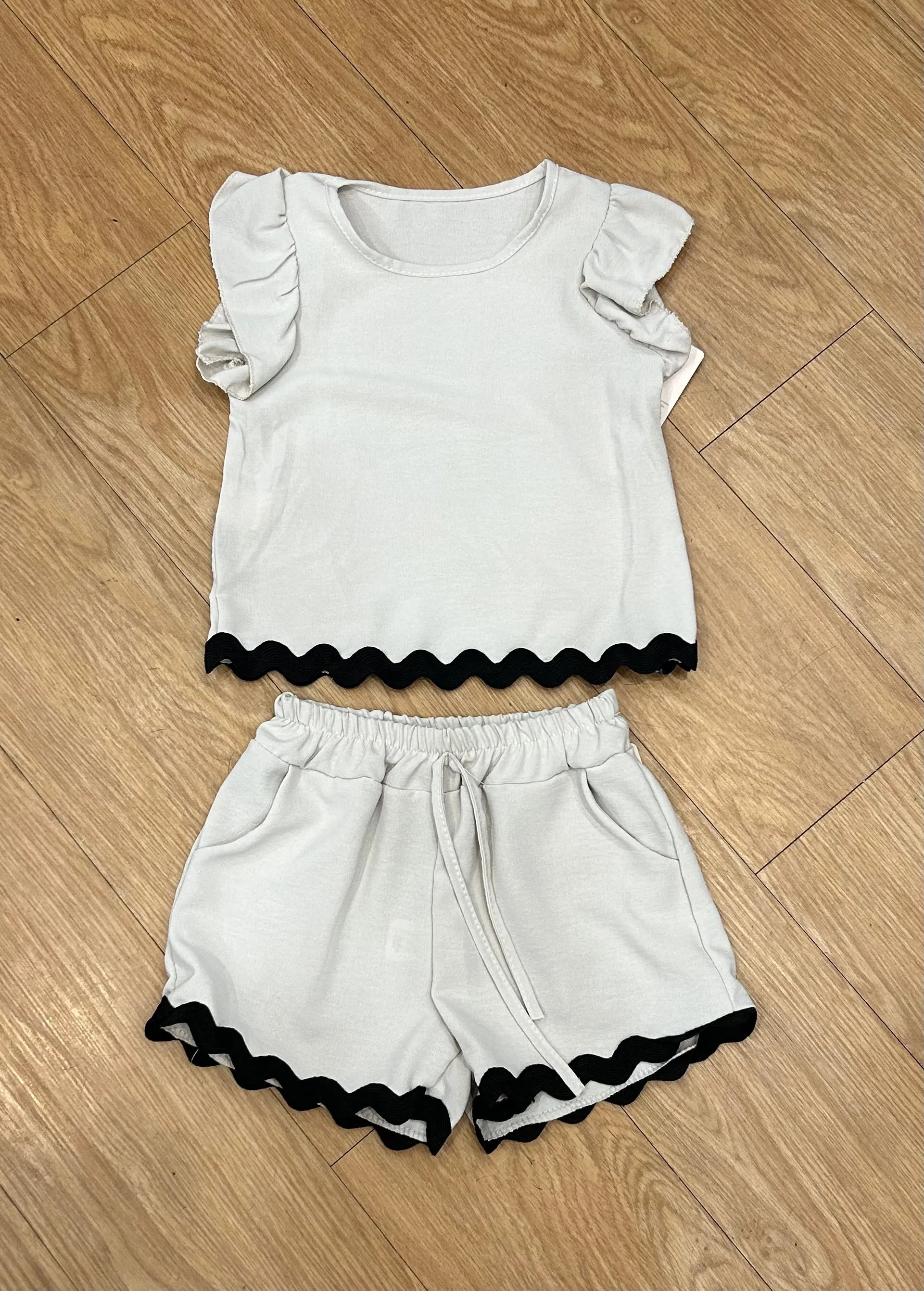 Girls Bright Stone And Black Two Piece  Shorts Set