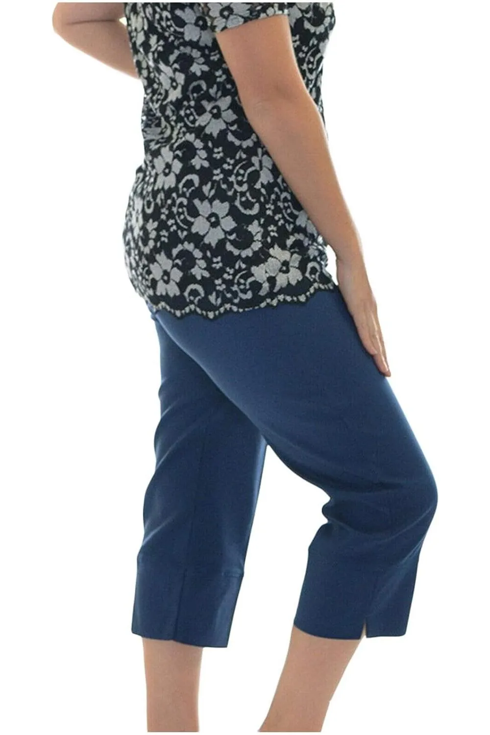 Ladies 3/4 Elasticated Trouser Shorts