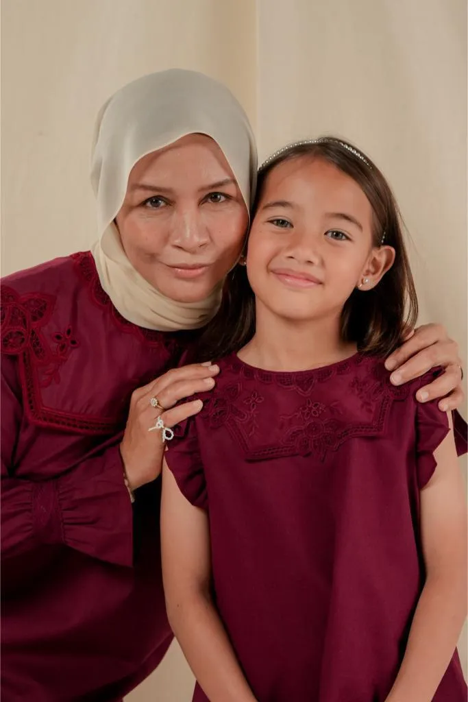 LUCIE KURUNG IN BURGUNDY