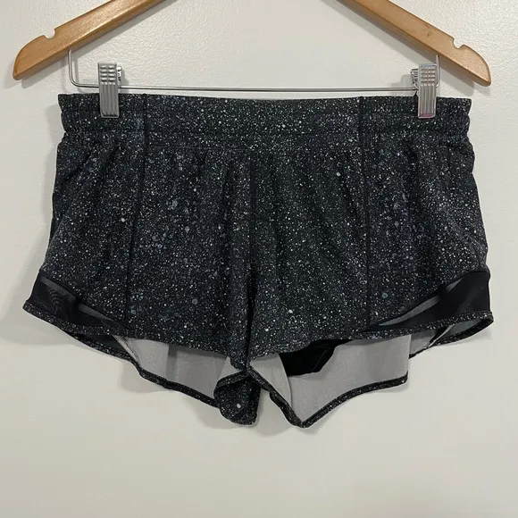 Lululemon Hotty Hot Short II 2.5&quot; Mineralize Multi/Black 8
