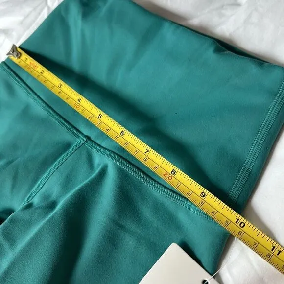 Lululemon Wunder Train High Rise Short 8&quot; Teal Lagoon size 0 Bike‎ shorts NWT
