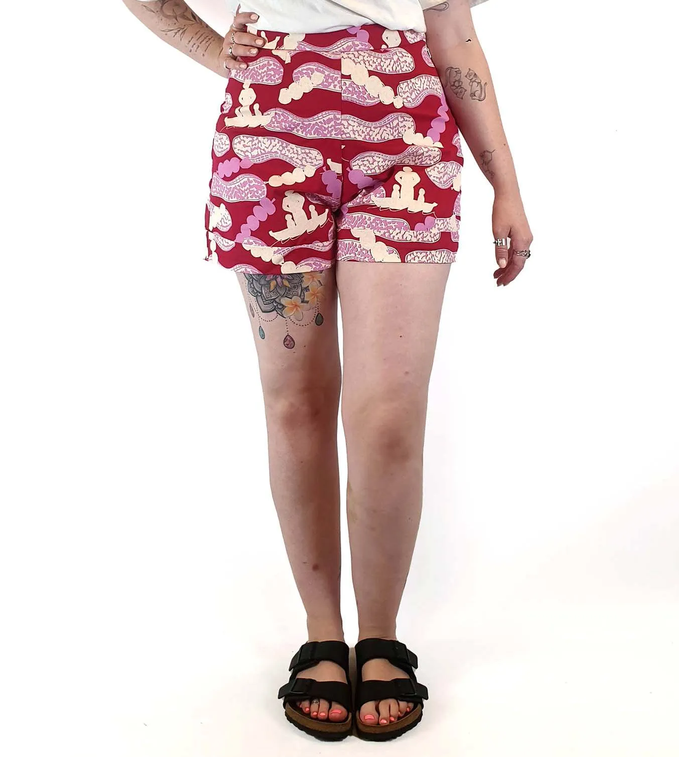 Magpie Goose red print shorts size 12