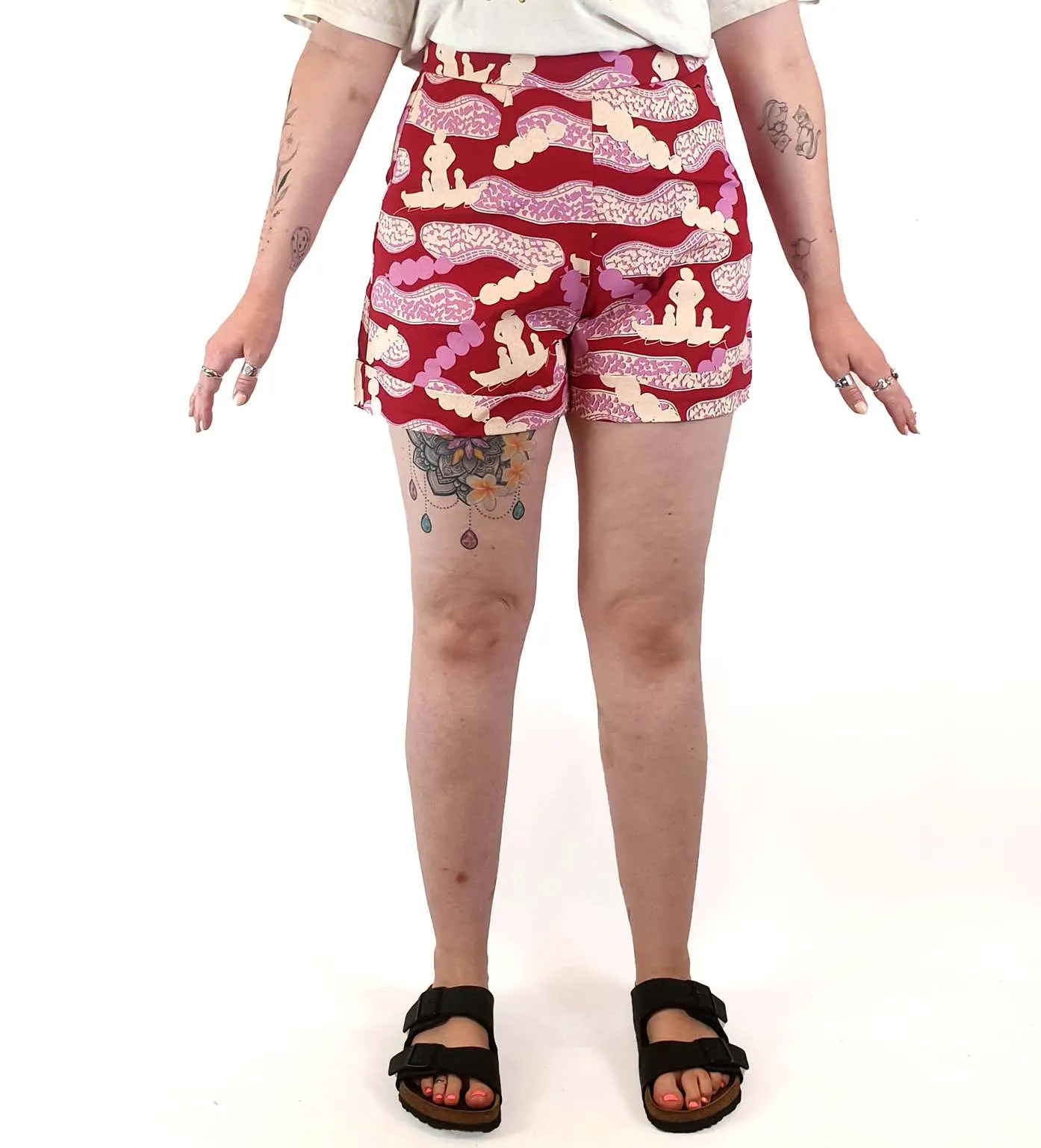Magpie Goose red print shorts size 12