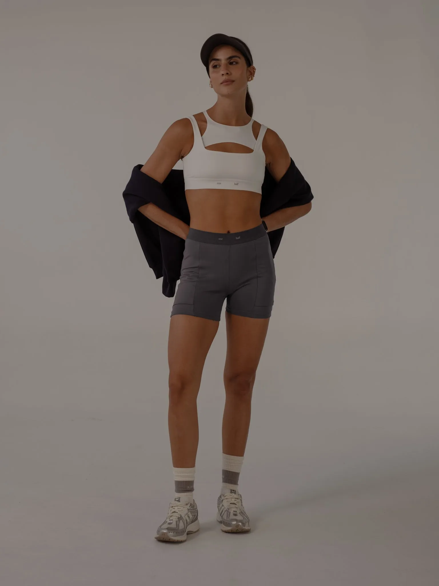 MIXED SHORT  - COOL GRAY