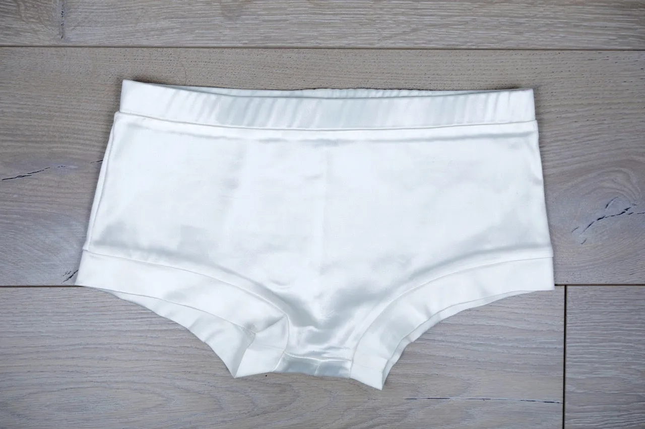 Mulholland At Sunset Short (White Sateen)