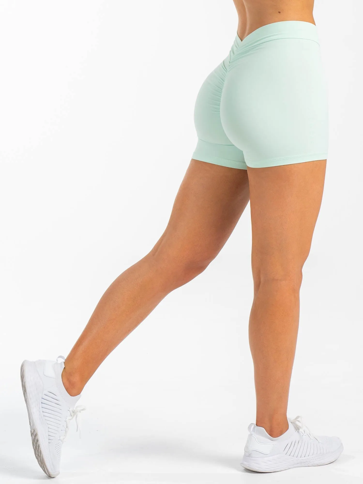 NKD V Scrunch Shorts - Cool Mint