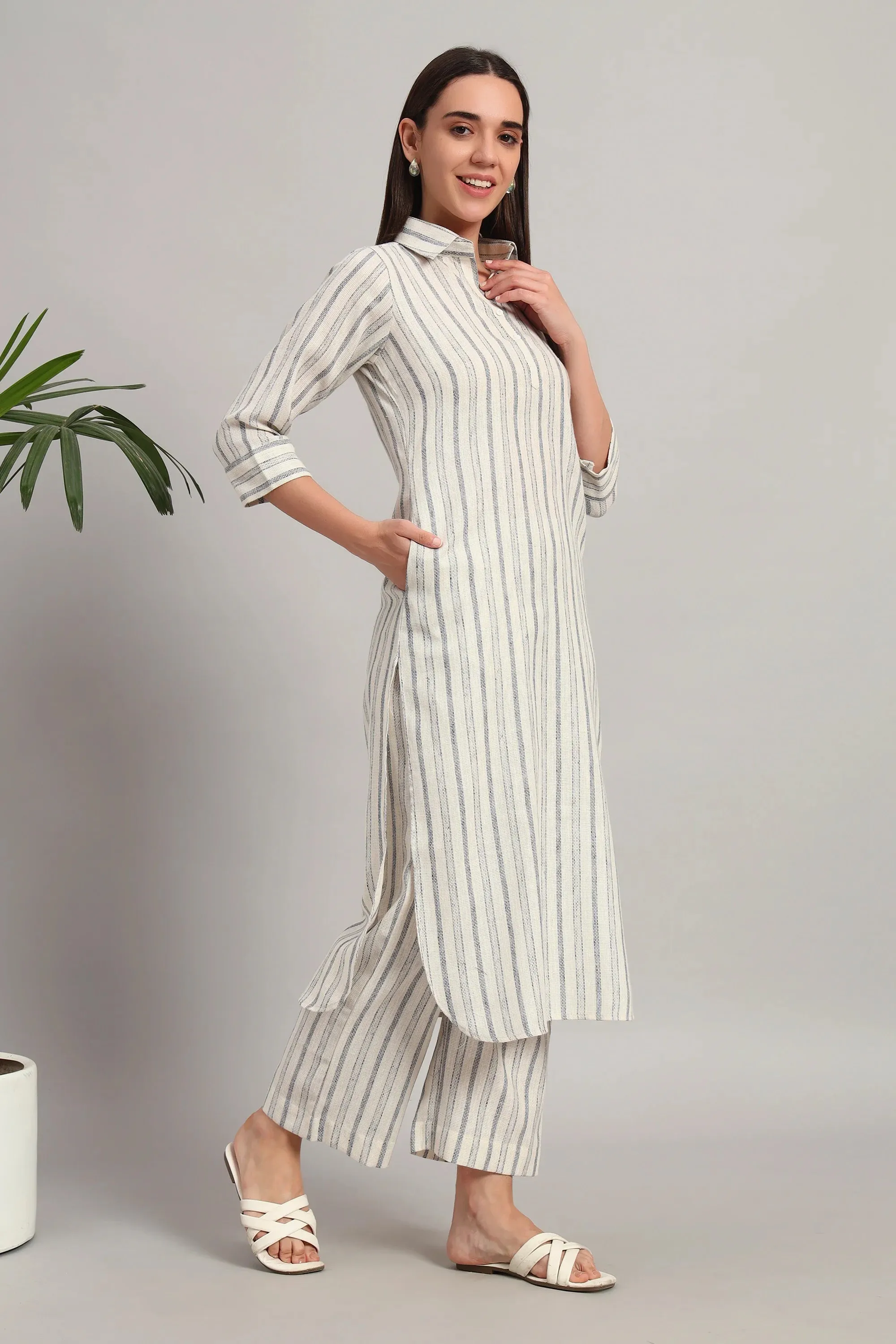 Pratidin, Stripes Kurta Set