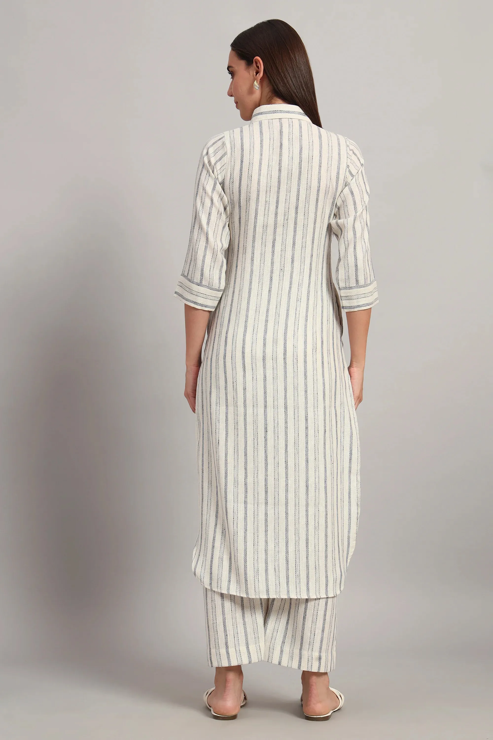 Pratidin, Stripes Kurta Set