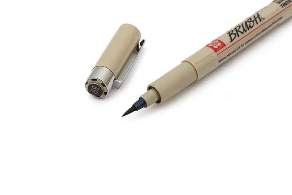 Sakura Pigma Brush 8 Colour Set