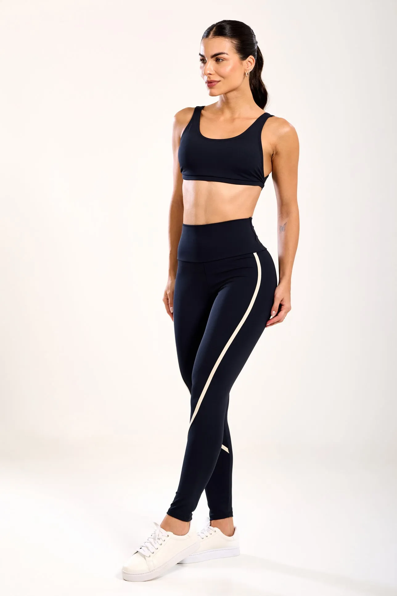 Set Flow Black details