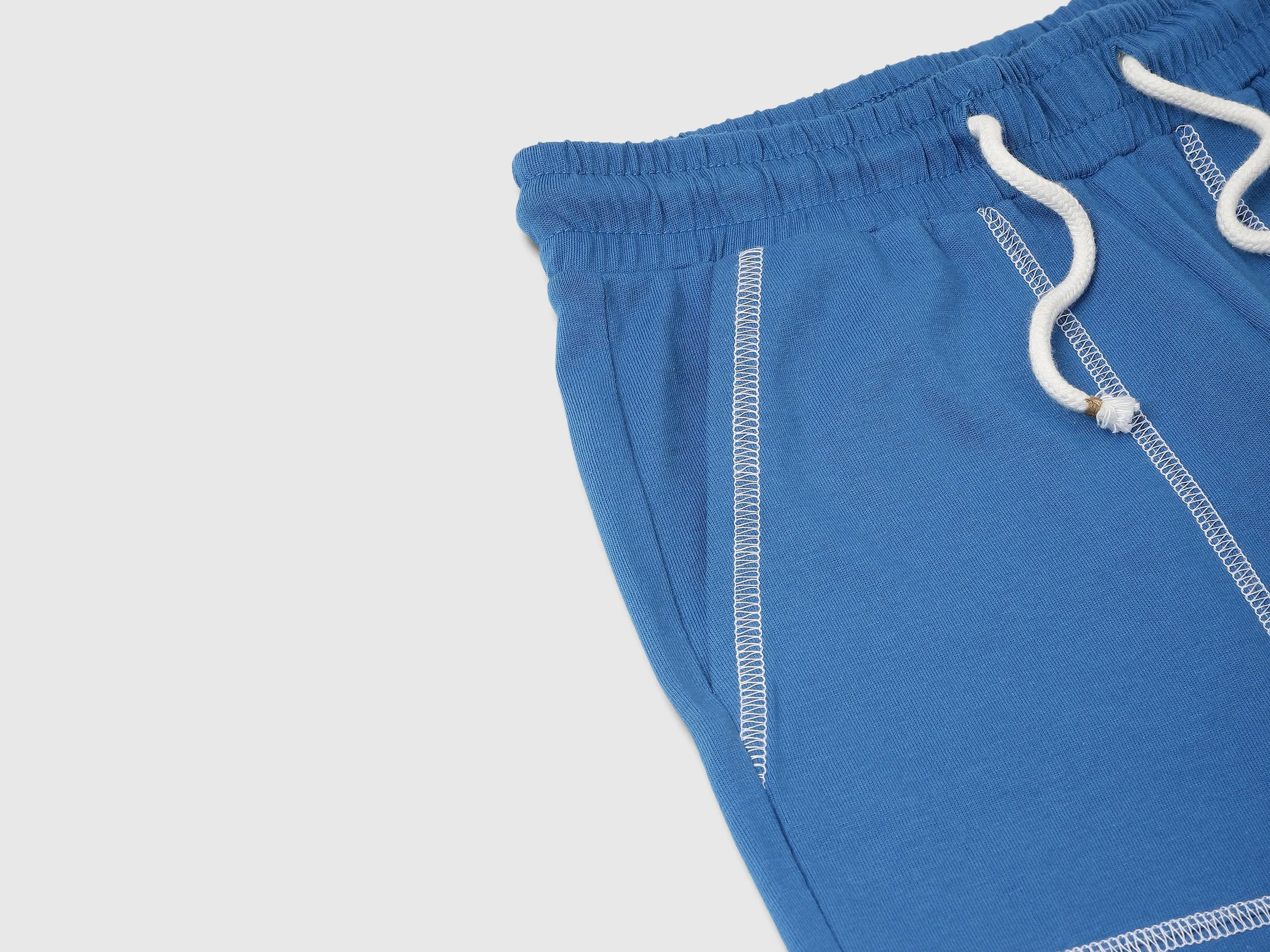Solid Regular Fit Regular Shorts