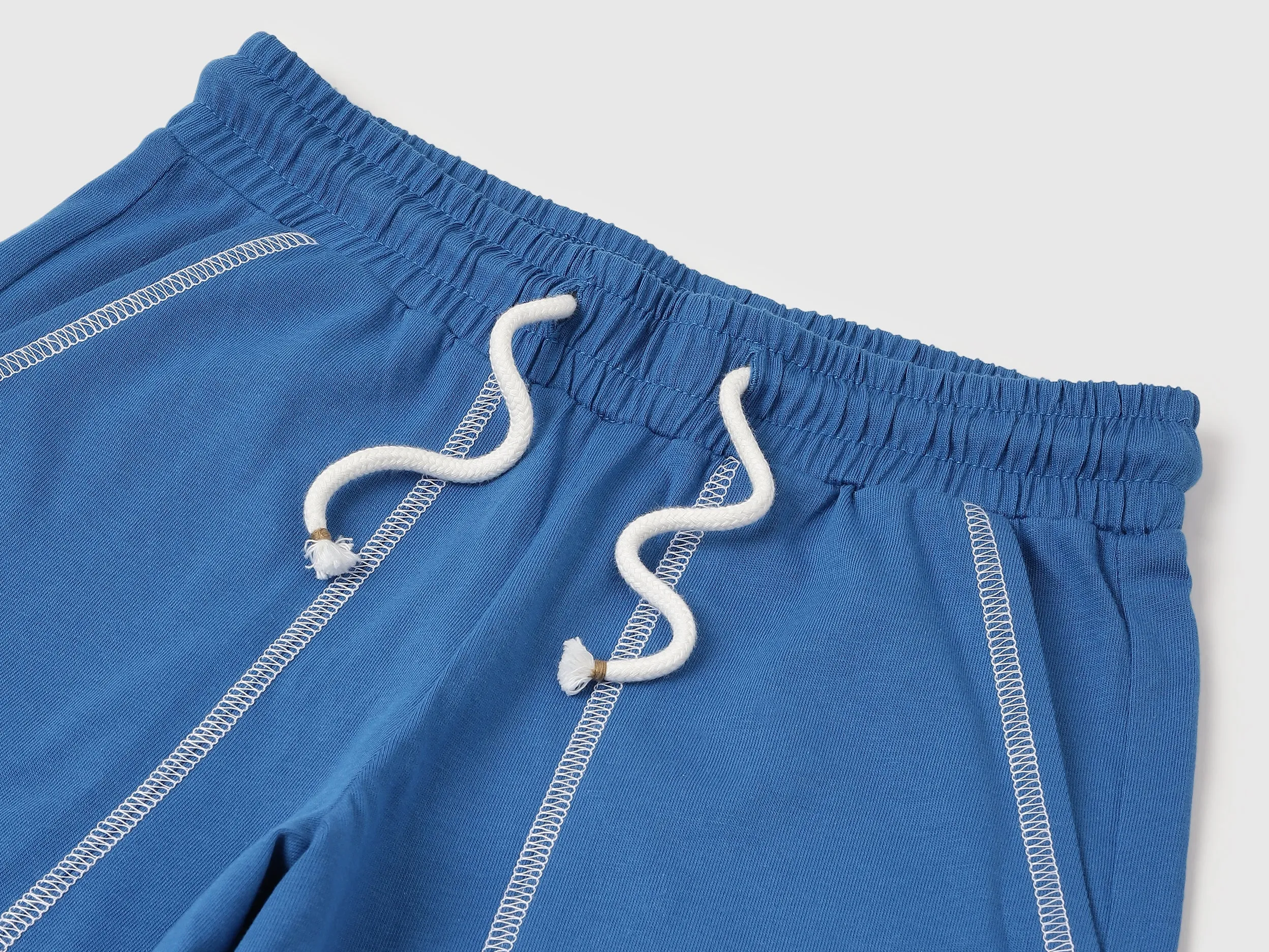 Solid Regular Fit Regular Shorts