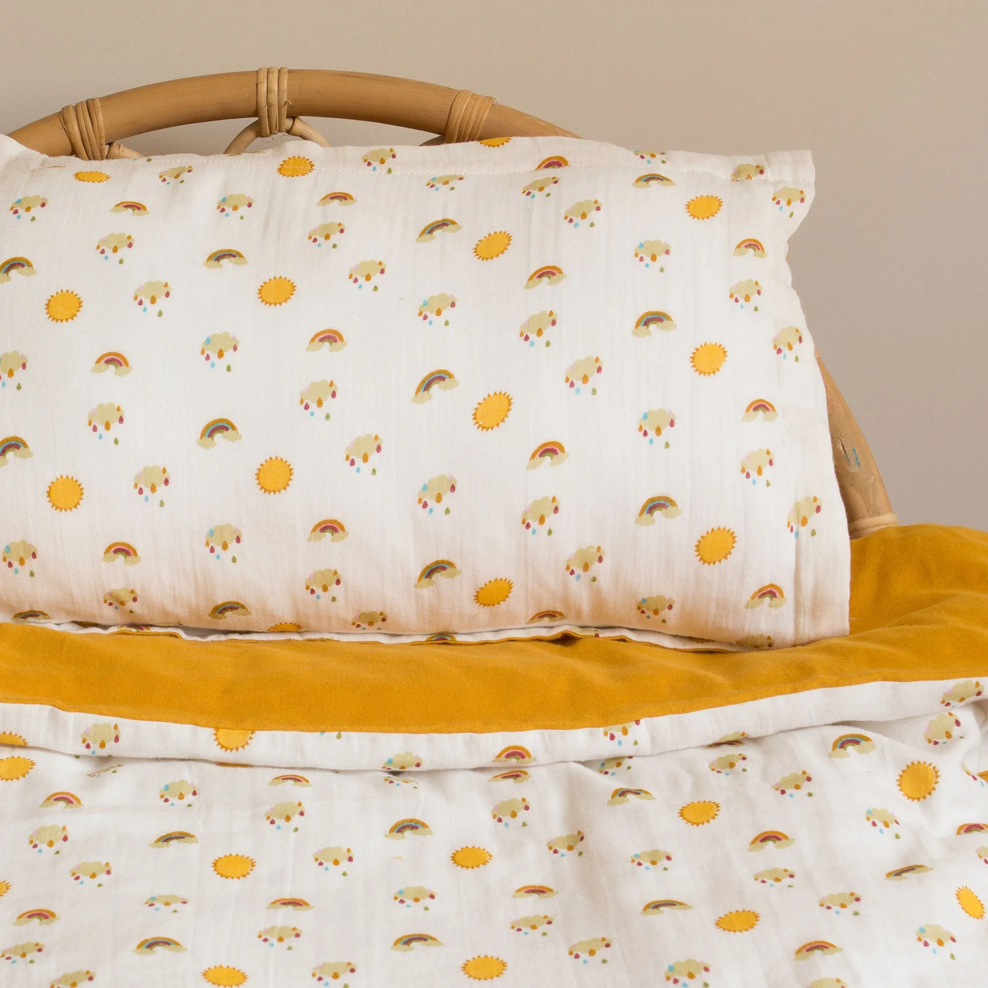 Sunshine & Rainbows Organic Duvet & Pillow Bed Set