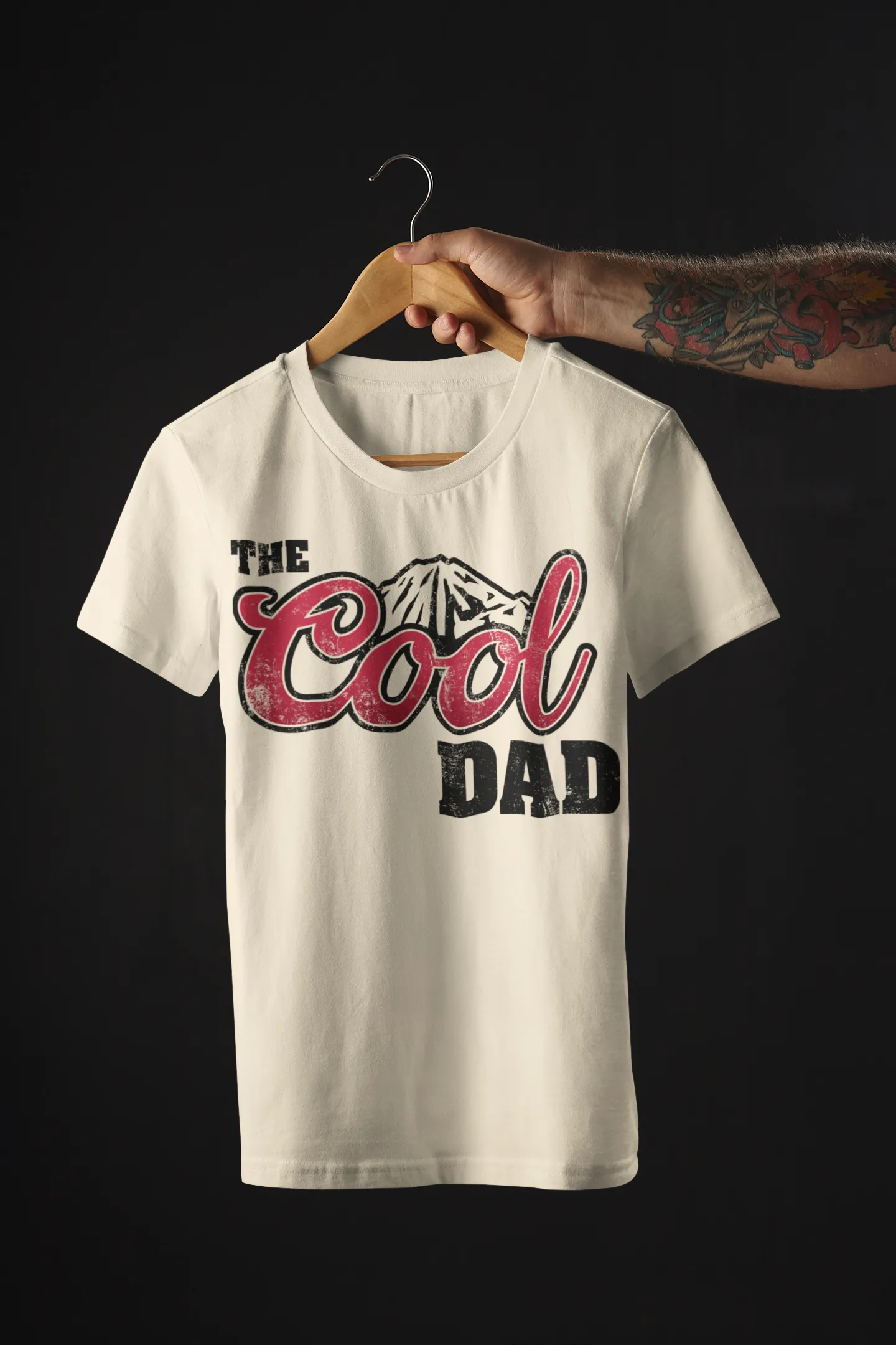 THE COOL DAD TEE