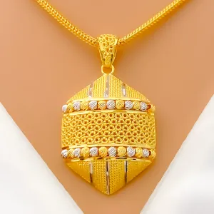 Upscale Etched 22K Gold Pendant Set