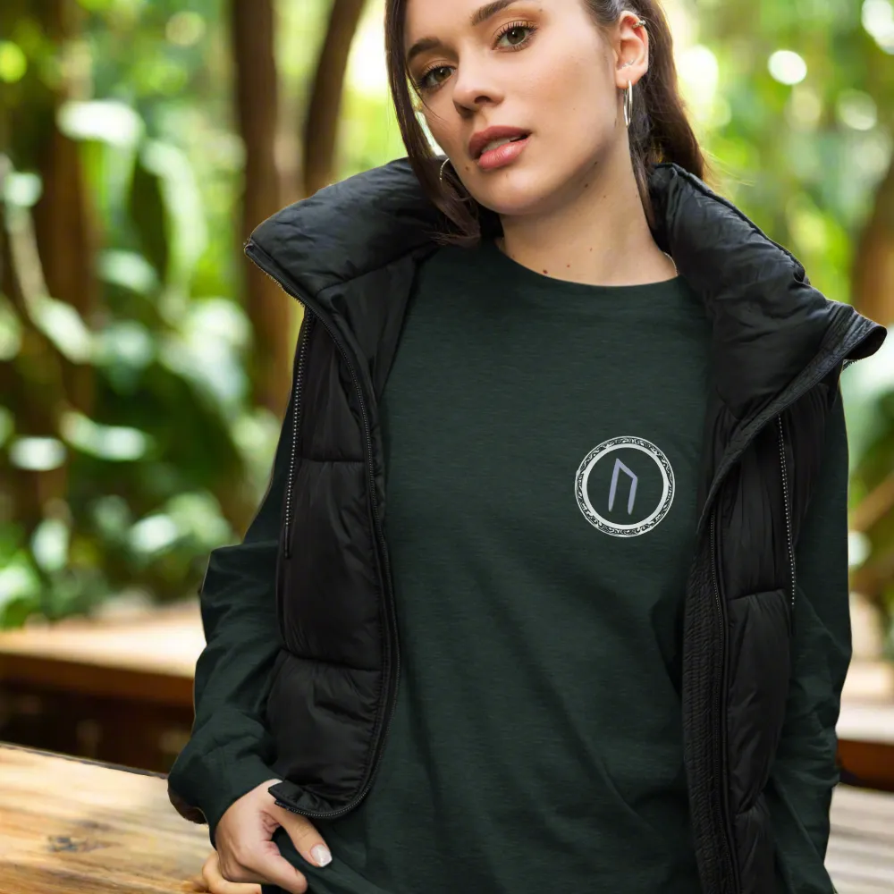 URUZ Long Sleeve Tee - Stay Stylish and Expressive with the Perfect Wardrobe Staple