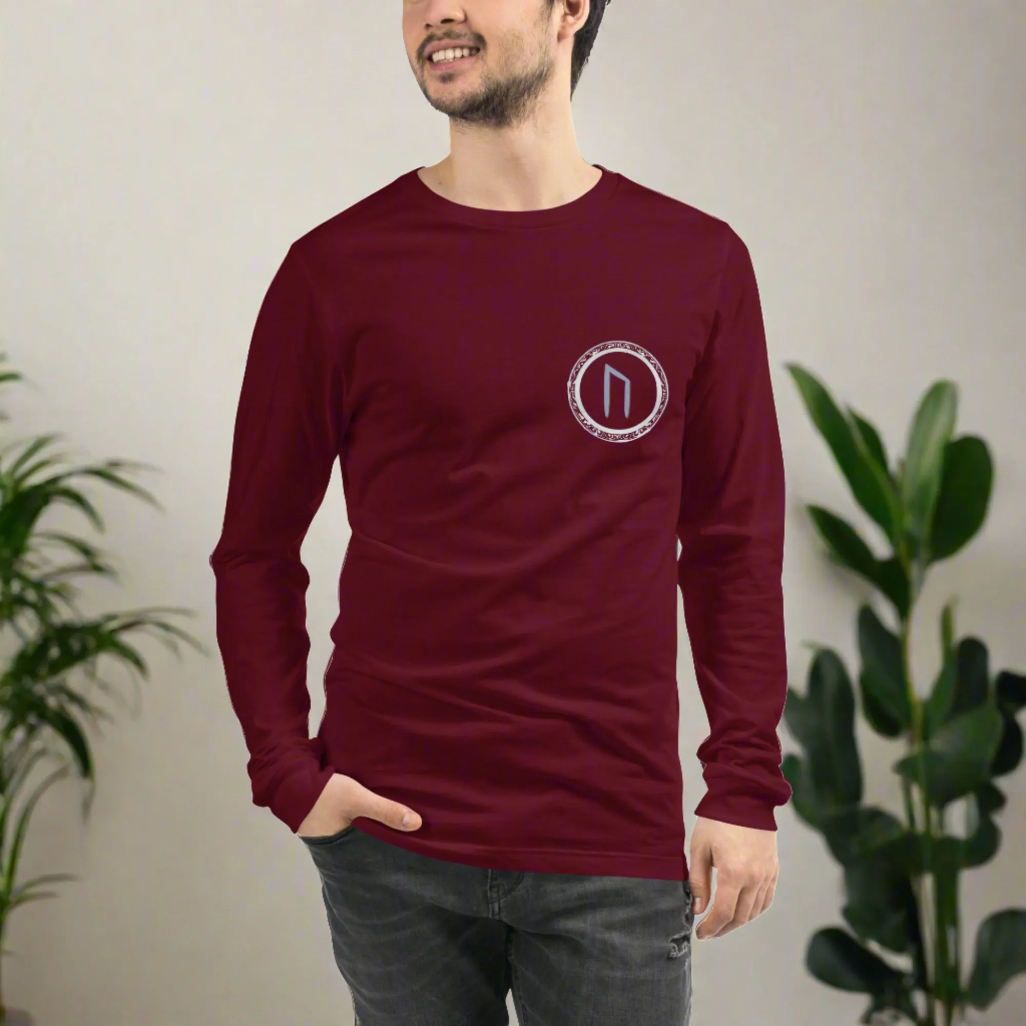 URUZ Long Sleeve Tee - Stay Stylish and Expressive with the Perfect Wardrobe Staple