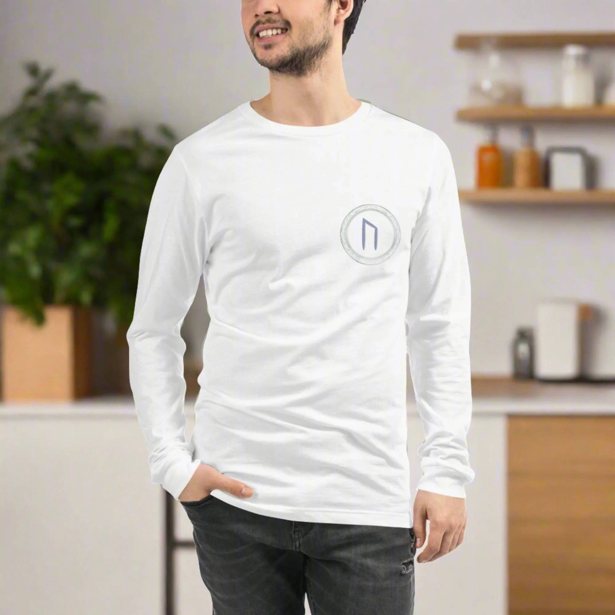 URUZ Long Sleeve Tee - Stay Stylish and Expressive with the Perfect Wardrobe Staple