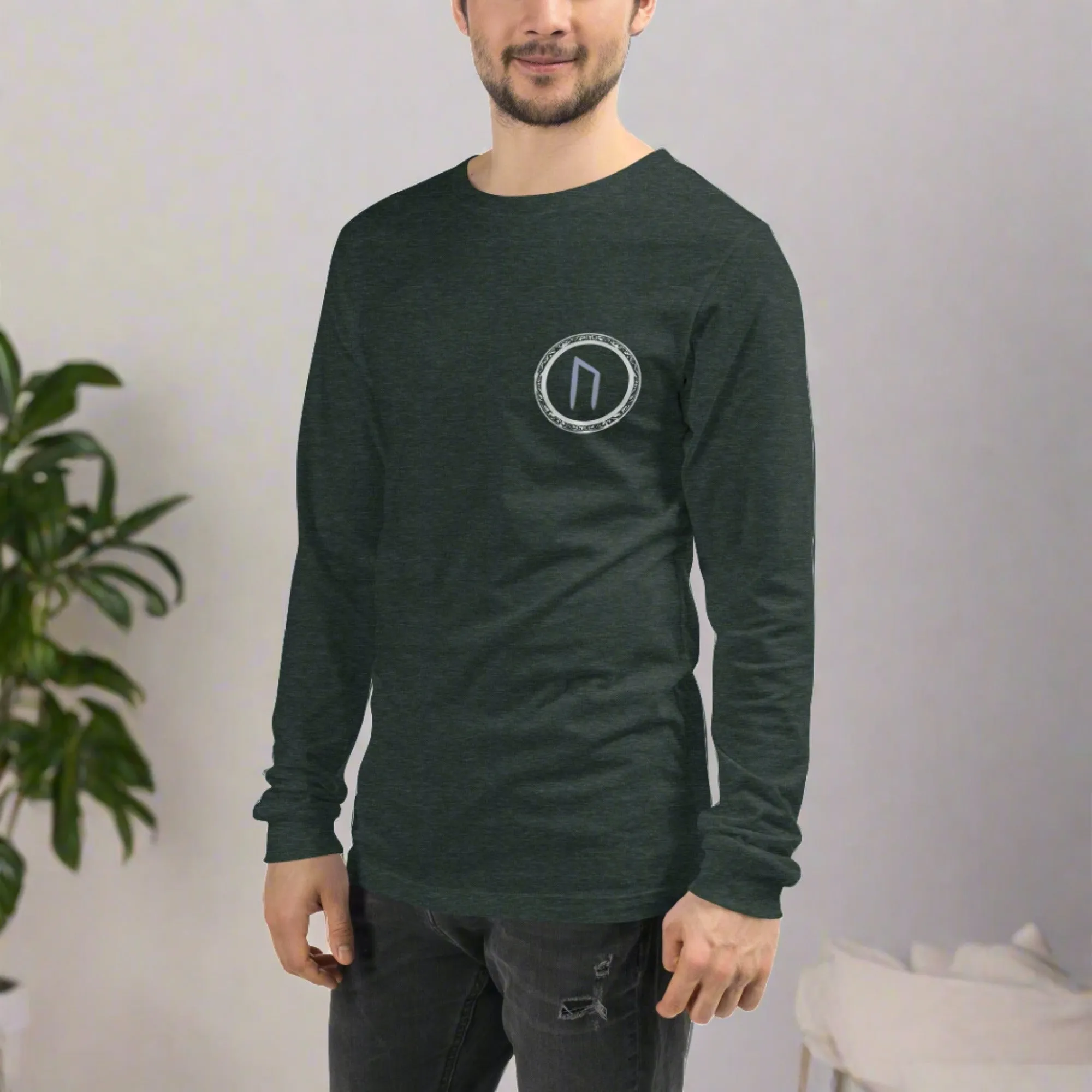 URUZ Long Sleeve Tee - Stay Stylish and Expressive with the Perfect Wardrobe Staple