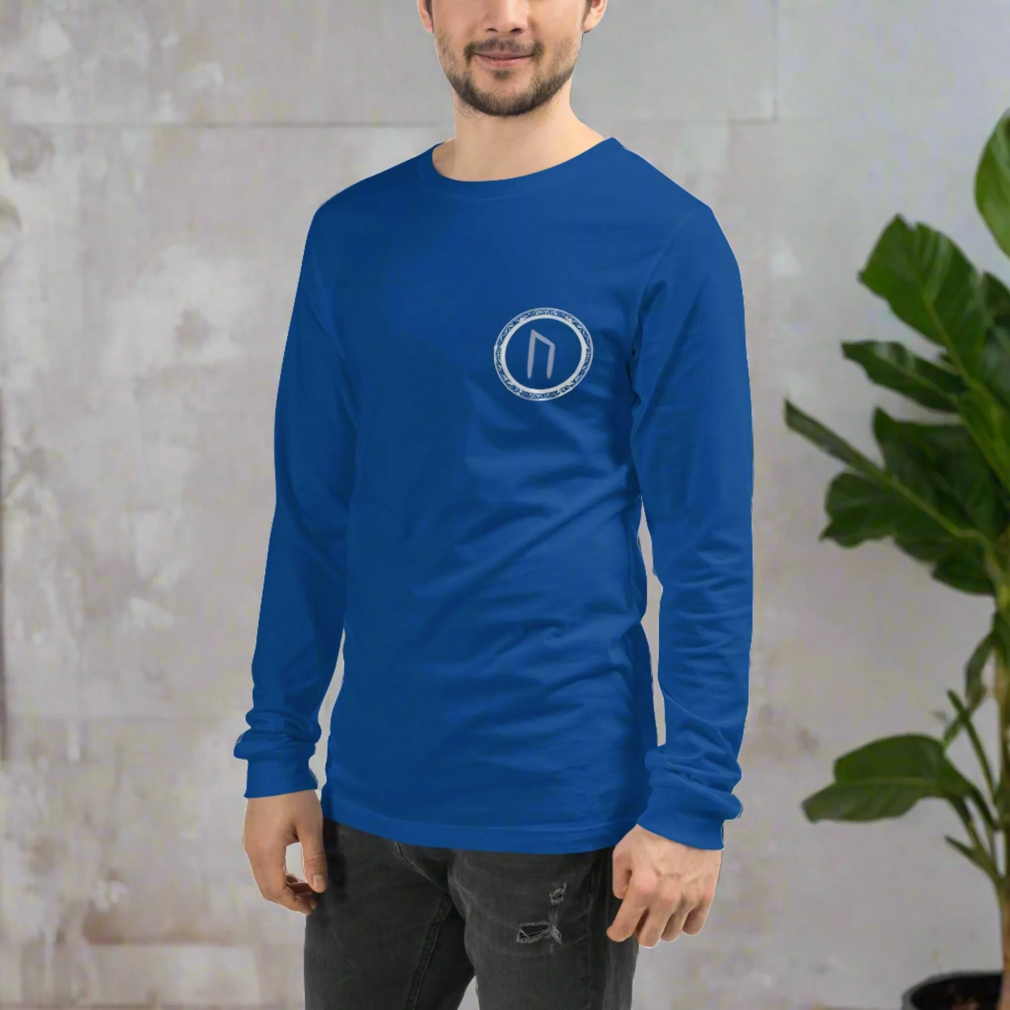 URUZ Long Sleeve Tee - Stay Stylish and Expressive with the Perfect Wardrobe Staple