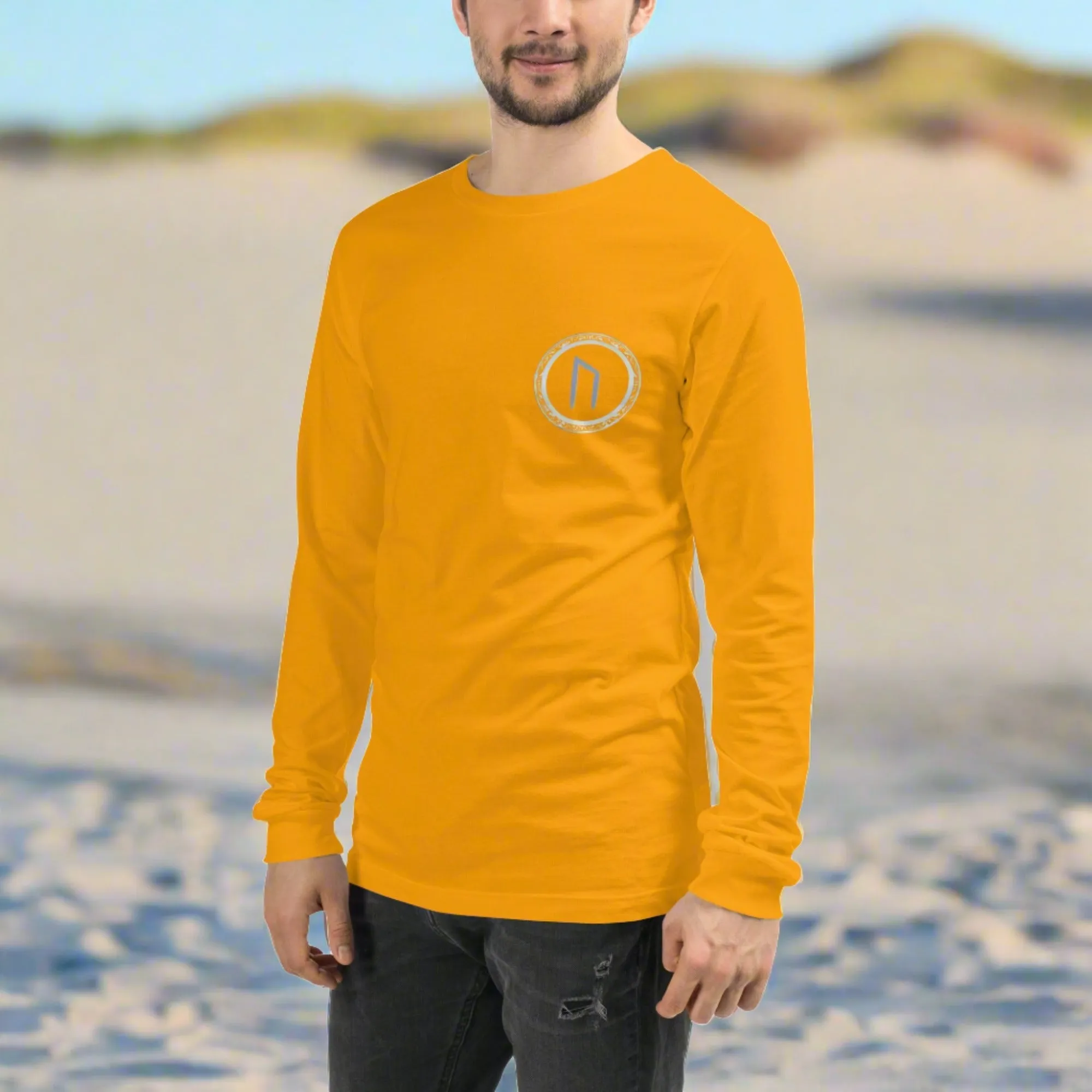 URUZ Long Sleeve Tee - Stay Stylish and Expressive with the Perfect Wardrobe Staple