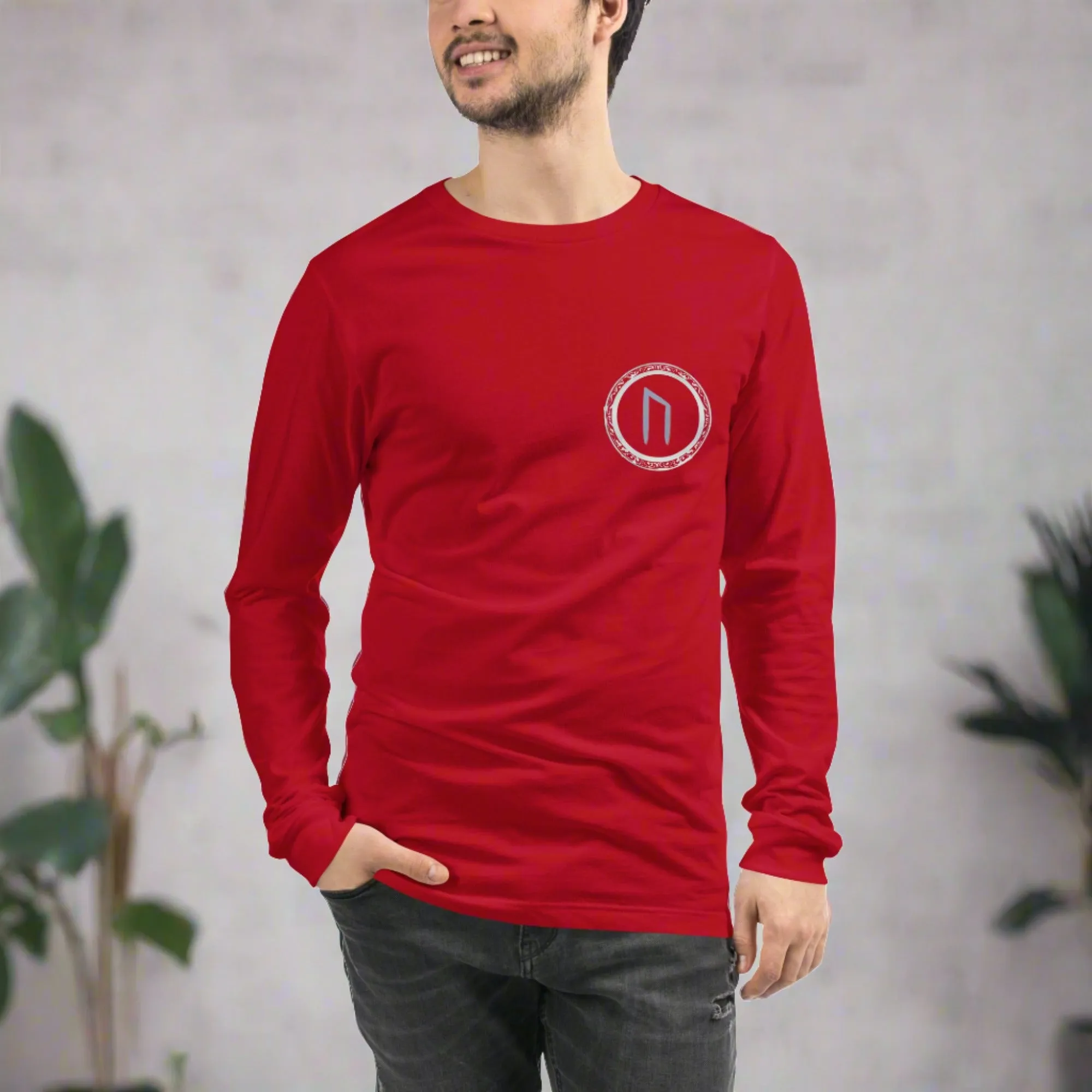 URUZ Long Sleeve Tee - Stay Stylish and Expressive with the Perfect Wardrobe Staple