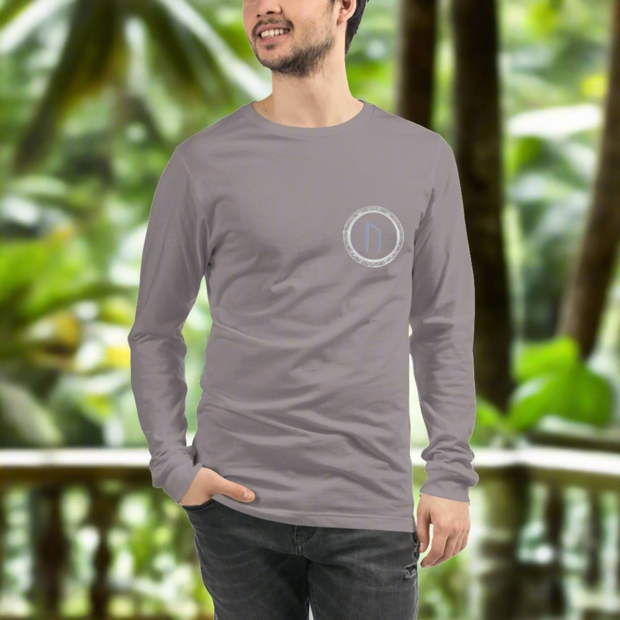 URUZ Long Sleeve Tee - Stay Stylish and Expressive with the Perfect Wardrobe Staple