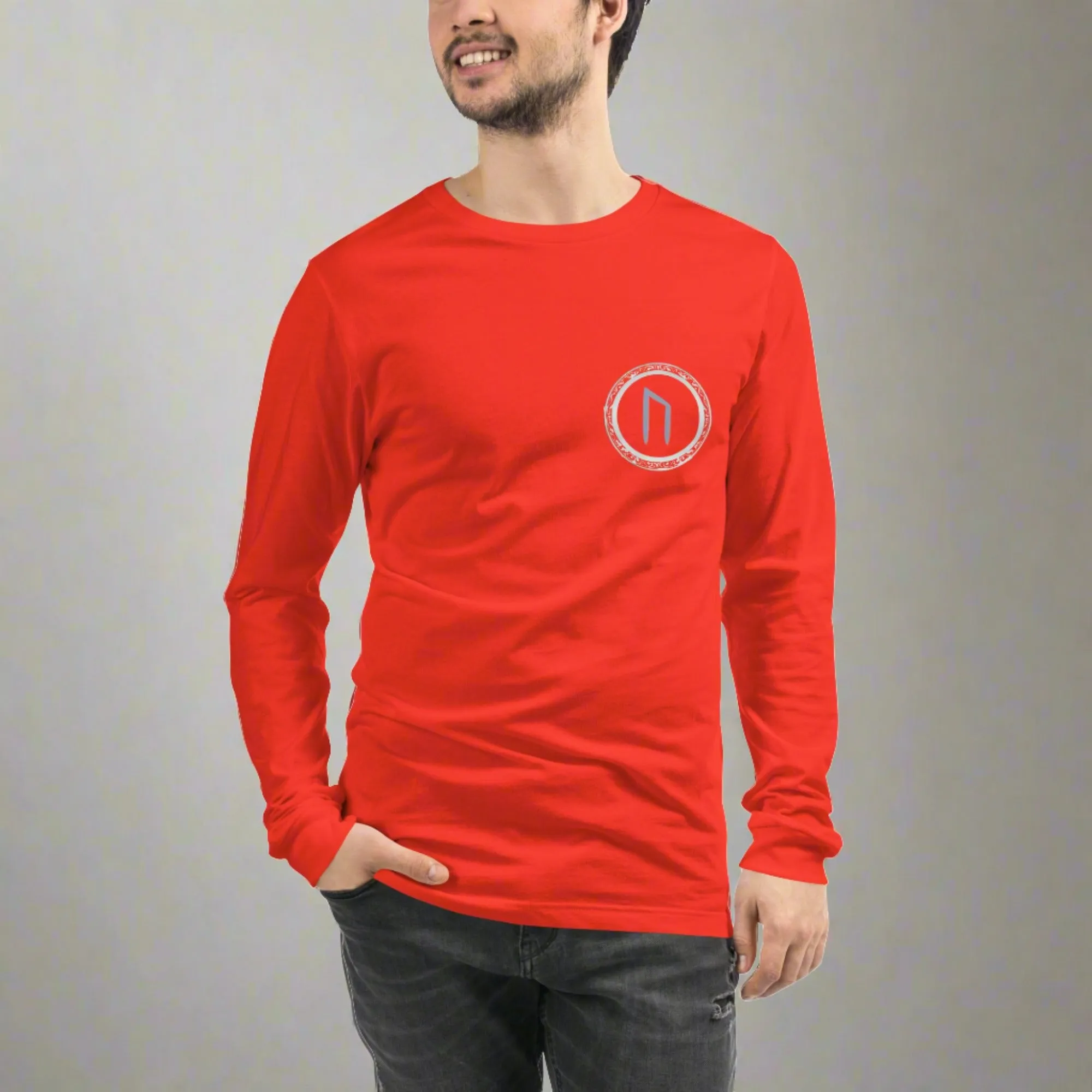 URUZ Long Sleeve Tee - Stay Stylish and Expressive with the Perfect Wardrobe Staple