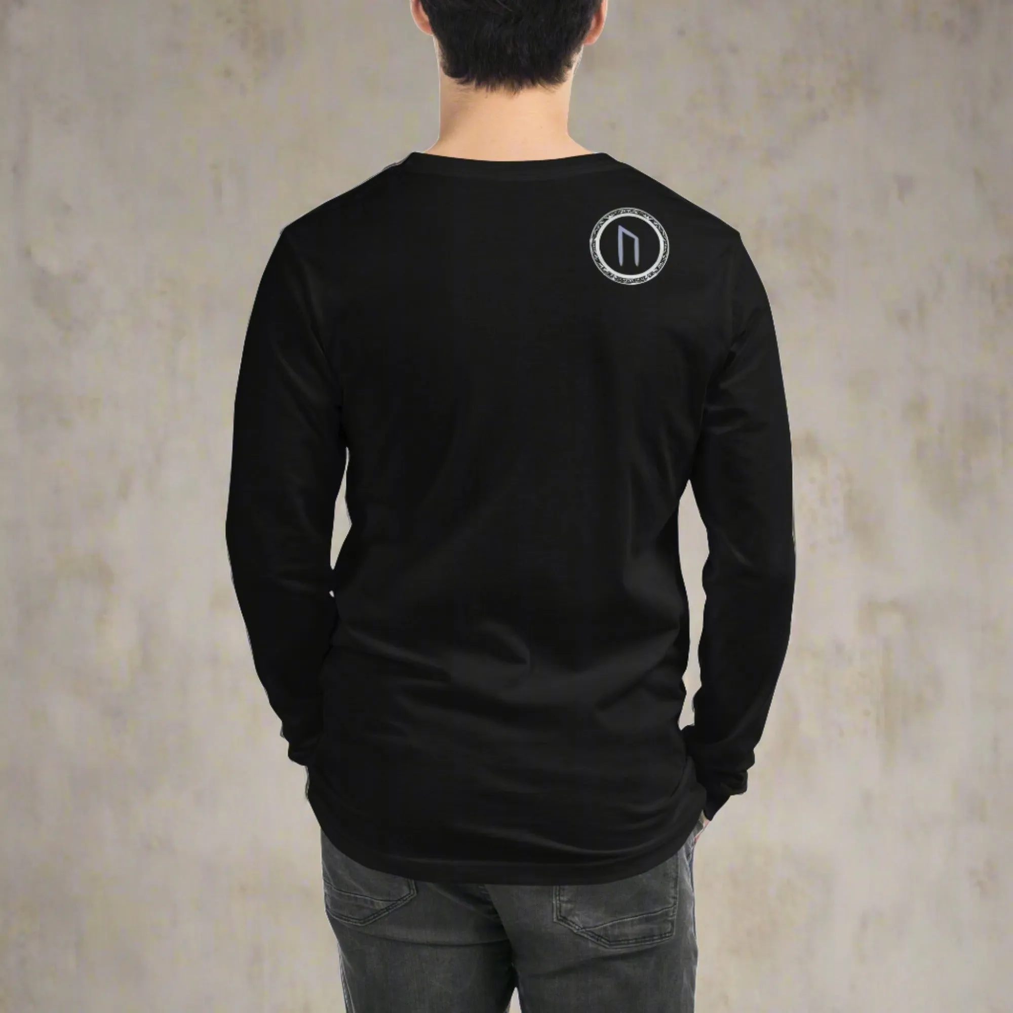 URUZ Long Sleeve Tee - Stay Stylish and Expressive with the Perfect Wardrobe Staple