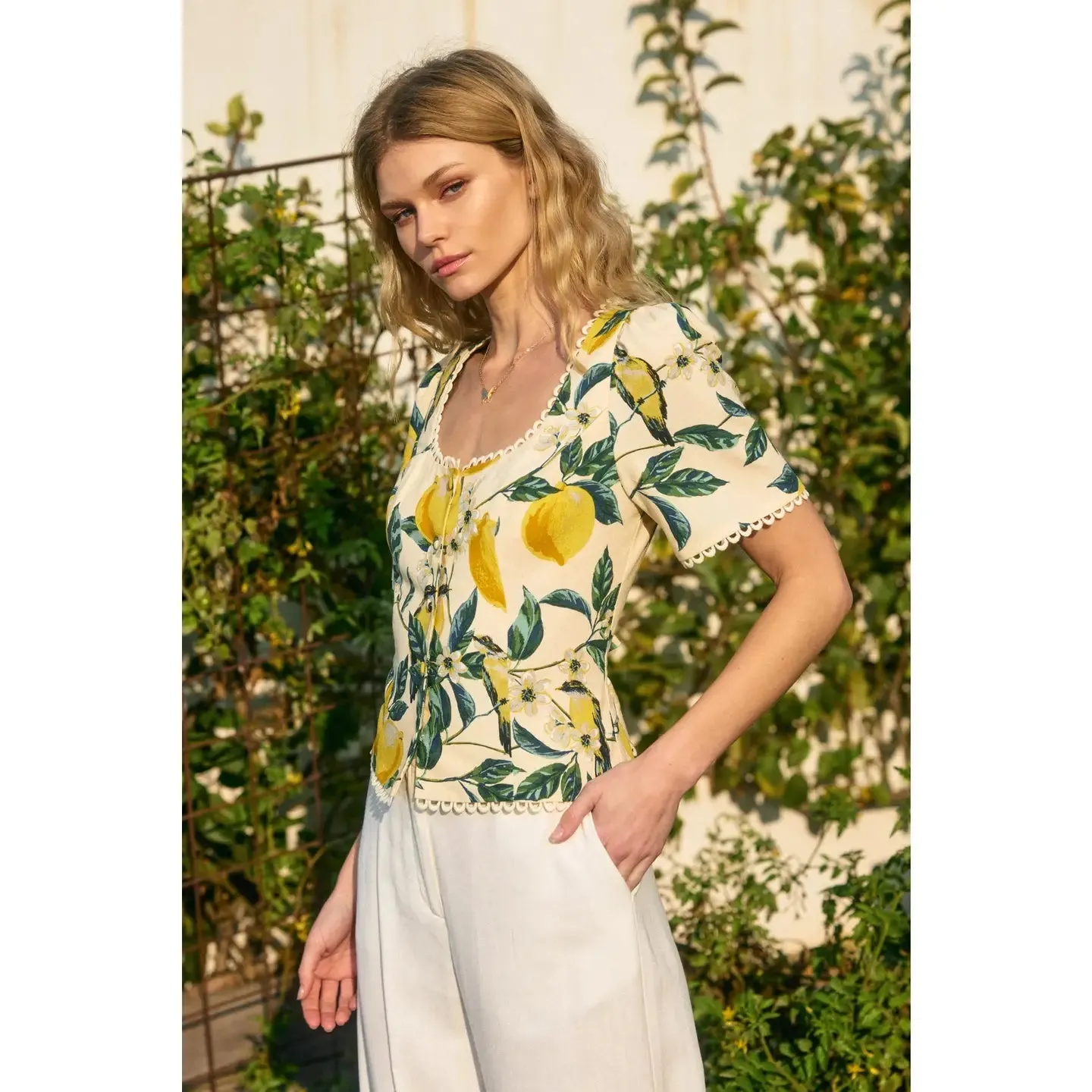 Vintage Lemonade Tulip Top